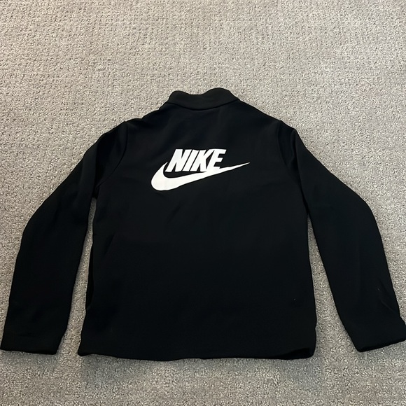 Girls black Nike athletic zip up size medium - Picture 4 of 4